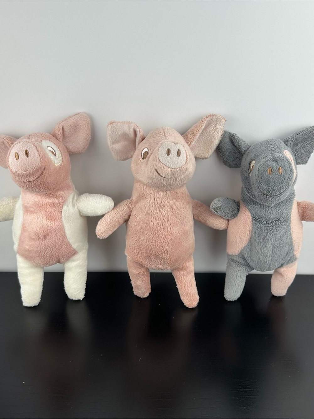 IKEA Kelgris 3 Piglets Pigs Soft Plush Stuffed Animals Toys Pink Grey White 8"